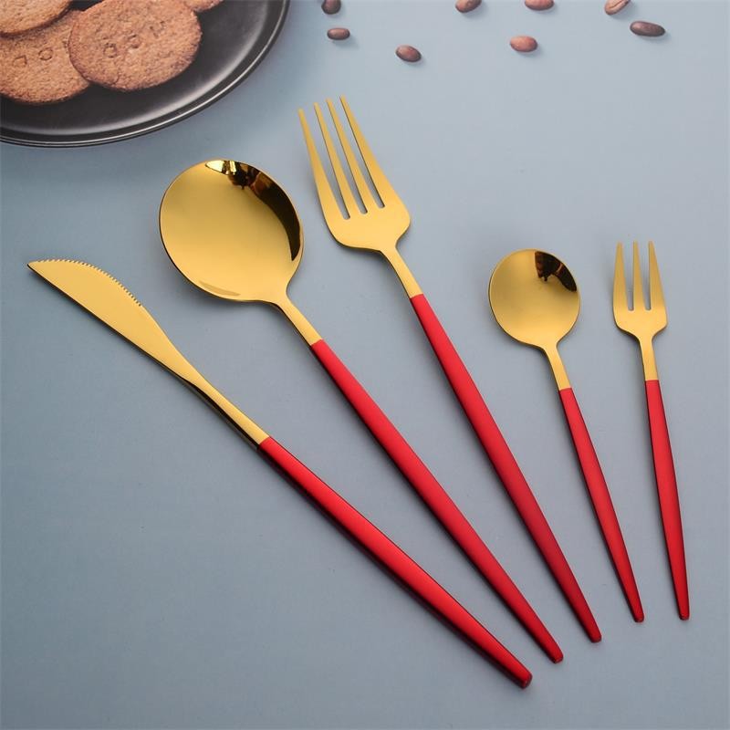 European style Portuguese golden steak knife and spoon four-piece set household net red stainless st图2