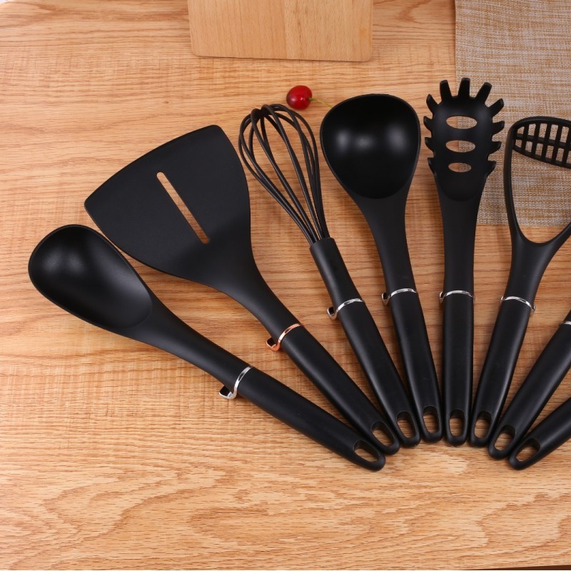 8 piece Nylon kitchen utensil set图3