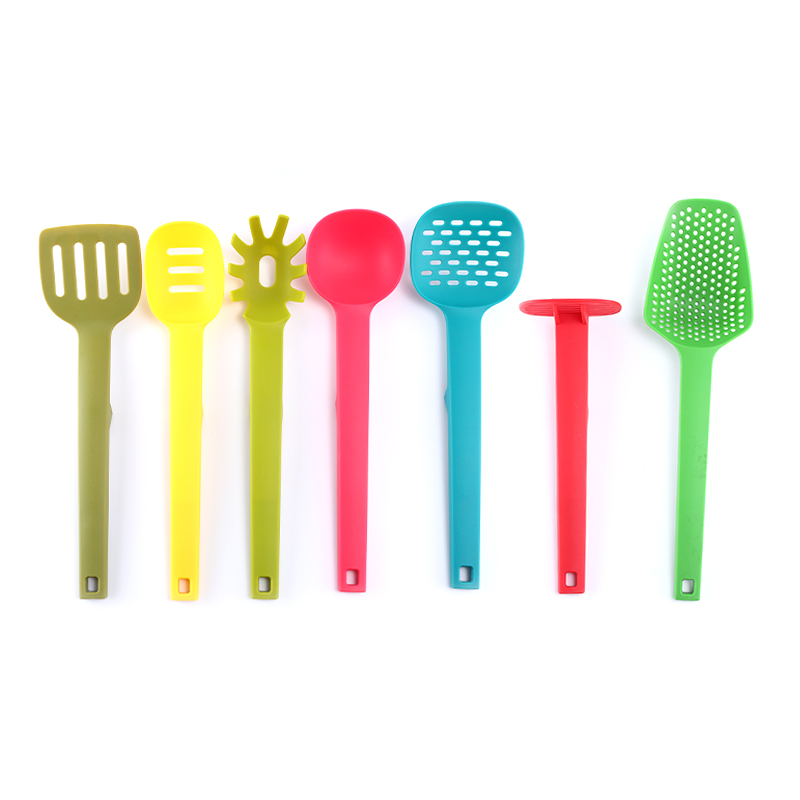 13 piece kitchen utensil set图2