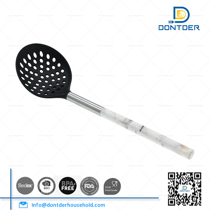 D00065 Nylon Skimmer with Marbled Handle