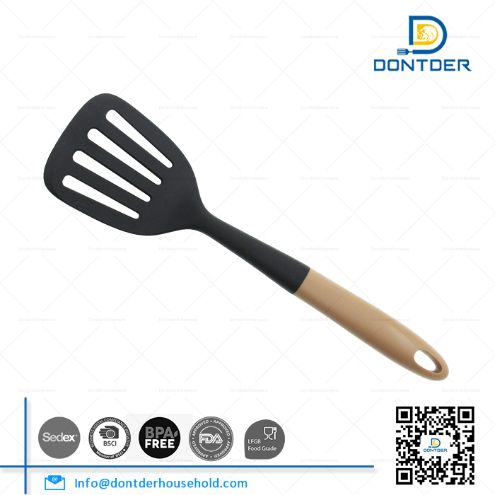 D00083 Nylon Slotted Turner