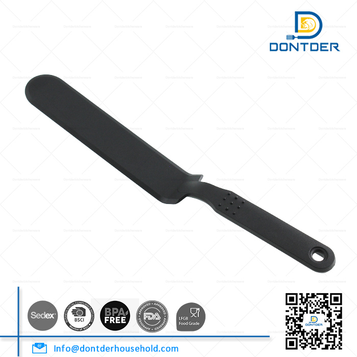 D00205 Black Nylon Spatula