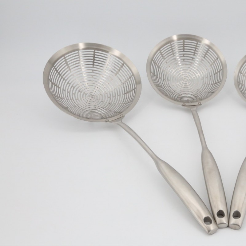 Slotted spoon household kitchen scoop mesh mesh dumplings fried large slotted spoon basket 304 stain图7